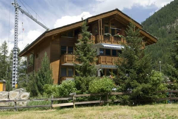 Ferienhaus Felice ツェルマット エクステリア 写真